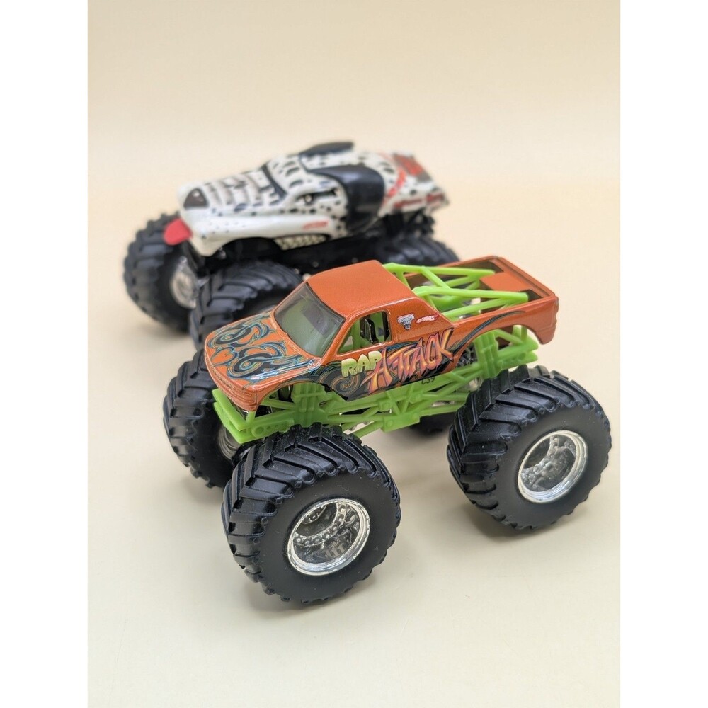 Hot Wheels Monster Jam Truck Lot of 2 Rap Attack & Monster Mutt Dalmatian 1:64 *